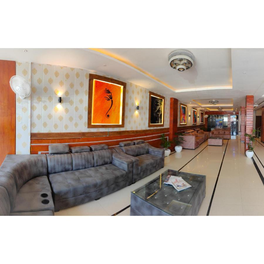 Hotel The Royal Bhumesh Katra  Zewnętrze zdjęcie